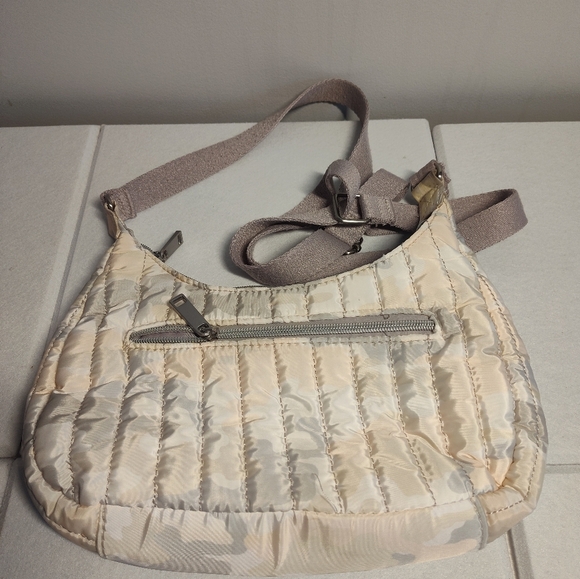 Cream Camo Quilted Shoulder Bag - Picture 2 of 3